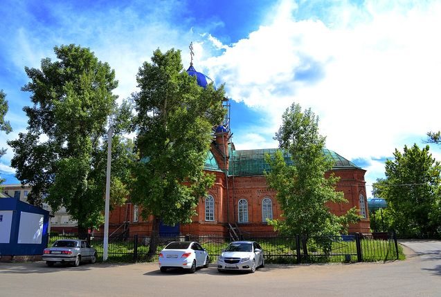 На обновленной Базарной площади в этом году прошли, как обычно массовые гуляния